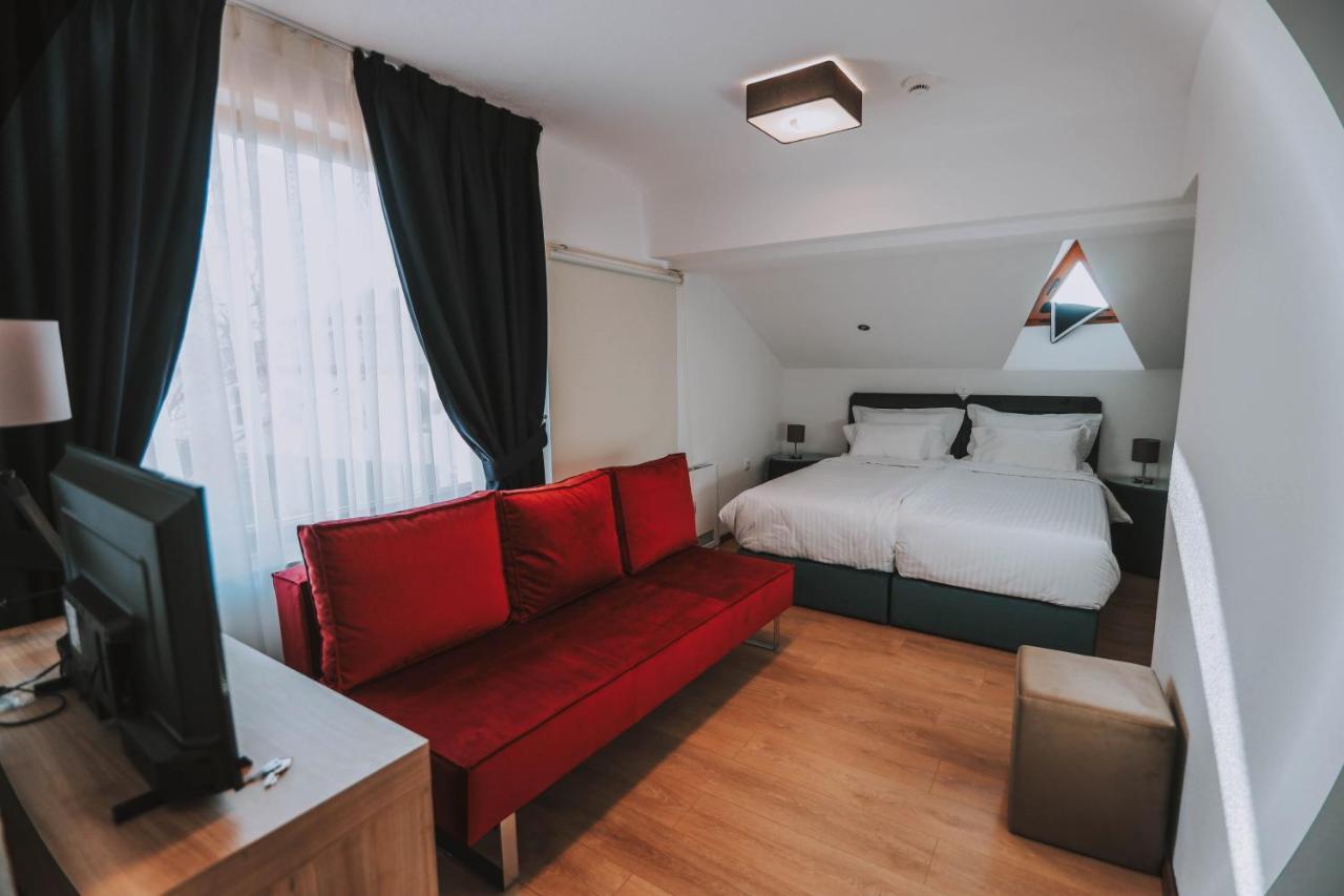 Lazar Winery Tourism B&B Rosoman Bagian luar foto