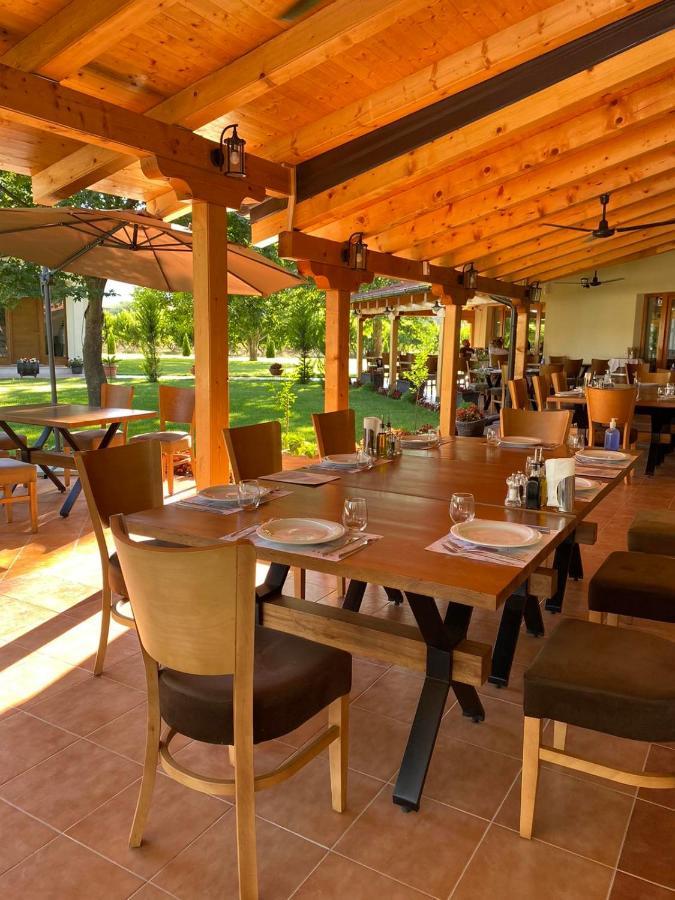 Lazar Winery Tourism B&B Rosoman Bagian luar foto